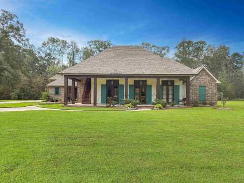 8467 BEECHWOOD DR, Denham Springs, LA 70726