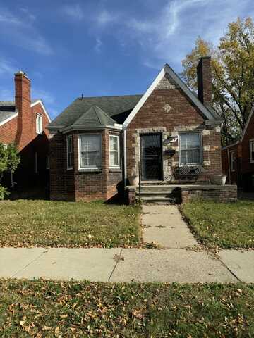 8144 Sussex Street, Detroit, MI 48228