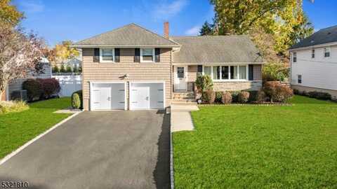 240 Denman Rd, Cranford, NJ 07016