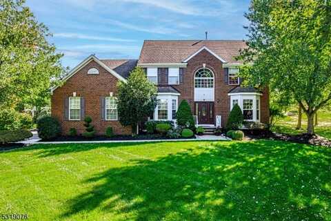 8 Boulder Brook Ct, Montgomery Twp., NJ 08502