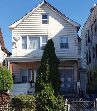 52 Van Winkle Ave, Passaic, NJ 07055