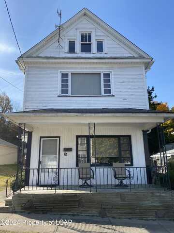 63 Nicholson Street, Beach Haven, PA 18702