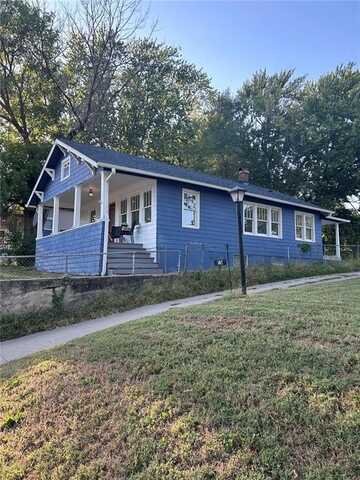 508 Linn Street, Leavenworth, KS 66048