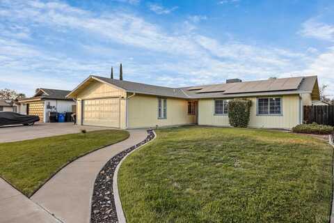 1044 Hayes Way, Hanford, CA 93230