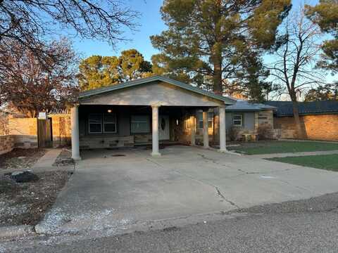 604 17th Street, Seagraves, TX 79359