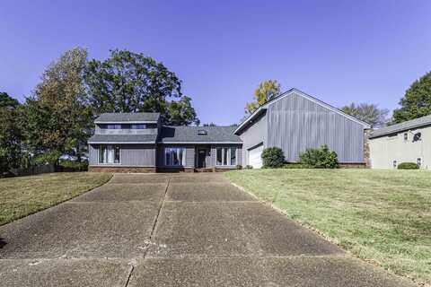 2697 W GERALD FORD, Memphis, TN 38016