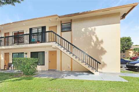 2530 W 67th Pl, Hialeah, FL 33016