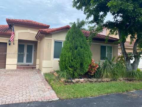 9051 SW 215th Ter, Cutler Bay, FL 33189