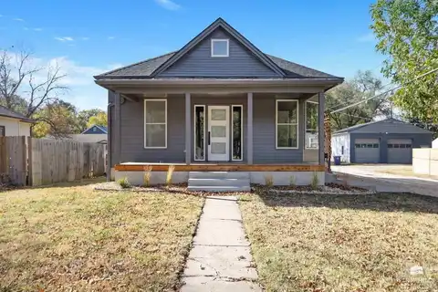 314 S Manhattan Avenue, Manhattan, KS 66502