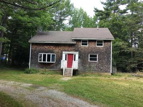 616 Levenseller Road, Holden, ME 04429