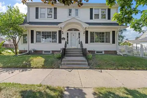 626 Arthur Ave, Racine, WI 53405