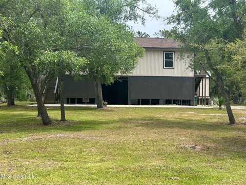 5142 1st Avenue, Bay Saint Louis, MS 39520