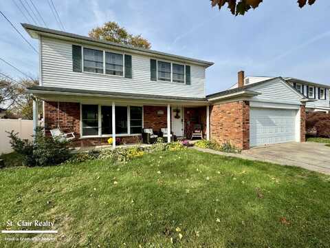 32123 Huber, Fraser, MI 48026