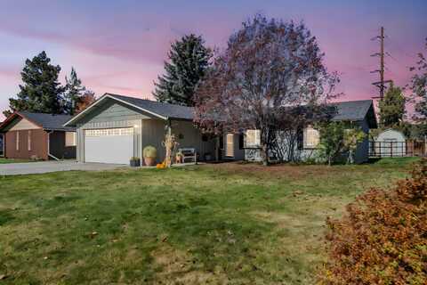 422 SW Blakely Court, Bend, OR 97702