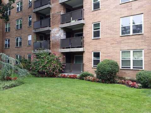 360 Central Avenue, Lawrence, NY 11559