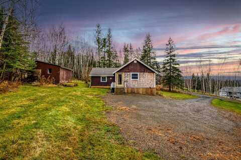 23 Ralmar Road, Rangeley, ME 04970