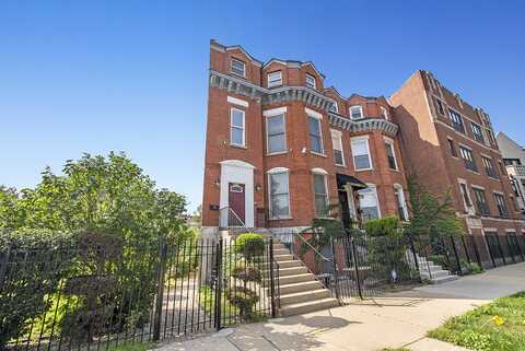 4020 S Drexel Boulevard, Chicago, IL 60653