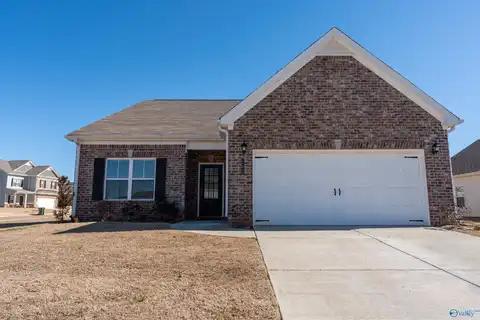 101 Lincoln Gray Circle, New Market, AL 35761