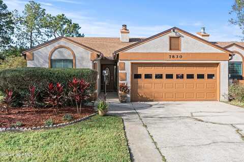 7830 FAWN BROOK Circle W, Jacksonville, FL 32256