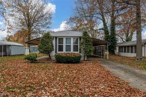 41 Parkway Drive, Olmsted Falls, OH 44138