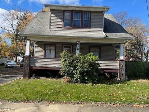 976 Hazelwood Avenue SE, Warren, OH 44484