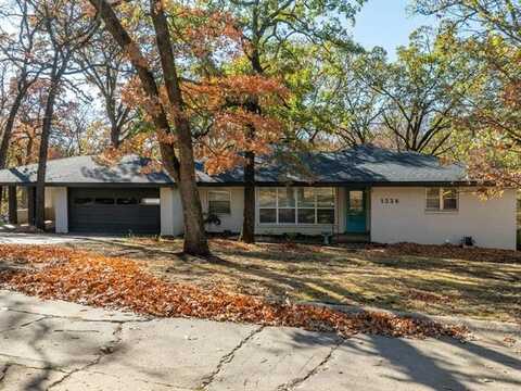 1336 Ridgewood Road, Bartlesville, OK 74006