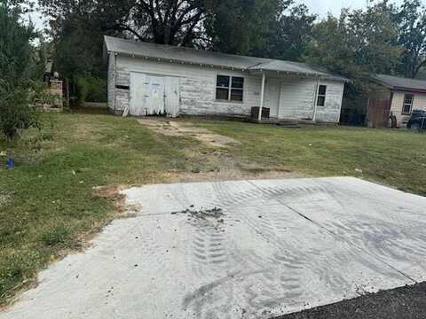 326 Adams Street, Wilmer, TX 75172