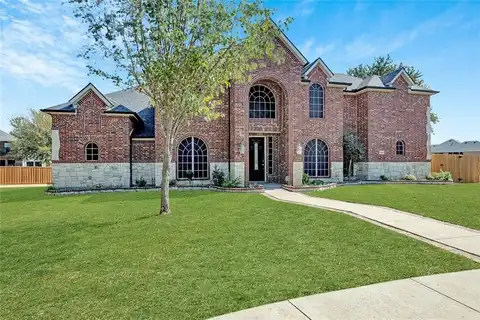 1204 Primrose Court, DeSoto, TX 75115