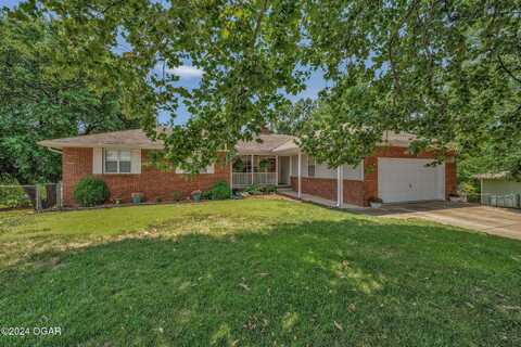 3702 Bakers Branch Drive, Joplin, MO 64801