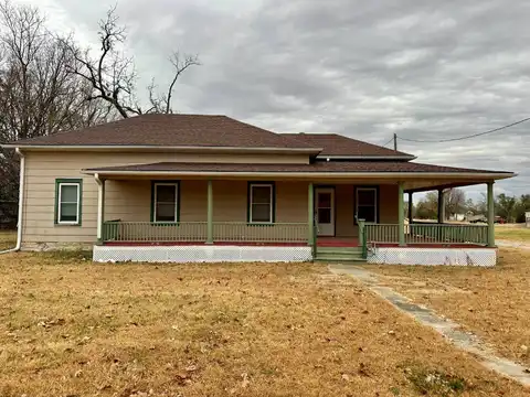 617 North Walnut Street, Frankfort, KS 66427