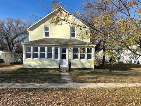 710 Sinclair Street, Bottineau, ND 58318