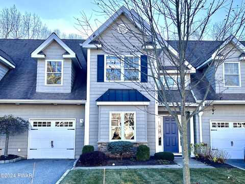 1102 Macintosh Way, Matamoras, PA 18336