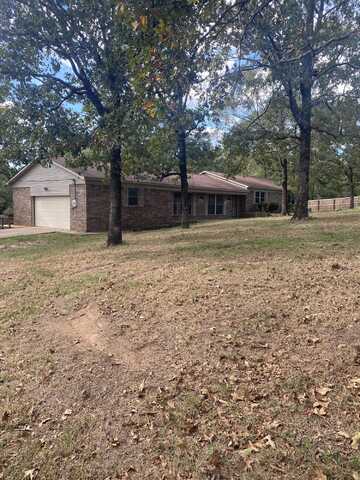 869 Cagle Rock Road, Russellville, AR 72802