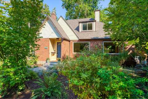 6303 SE MORRISON ST, Portland, OR 97215