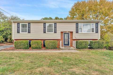 709 Ramada RD, Vinton, VA 24179