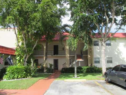 185 Lake Evelyn Drive, West Palm Beach, FL 33411