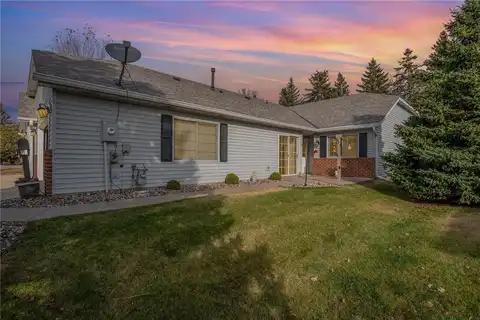 7604 Newbury Road, Woodbury, MN 55125