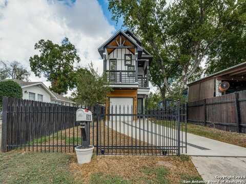 623 RECIO ST, San Antonio, TX 78225