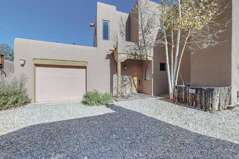 823 Waldo Street, Santa Fe, NM 87505