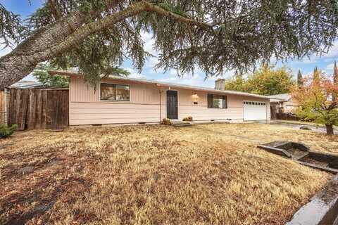 1237 Vista Drive, Central Point, OR 97502