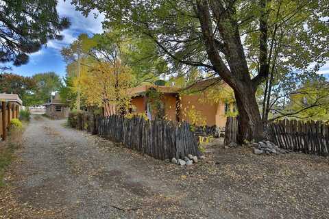 511 And 513 Camino del Medio, Taos, NM 87571