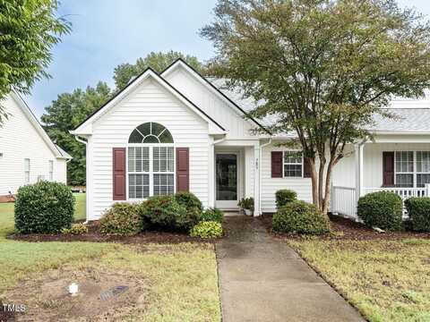 585 Pinecroft Drive, Clayton, NC 27520