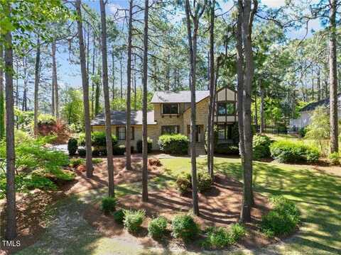 6821 Thames Drive, Fayetteville, NC 28306