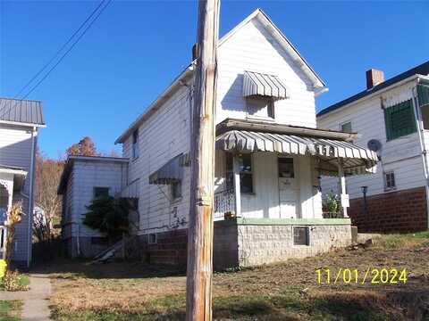 427 Race St, Franklin, PA 15370