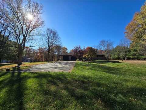 55 McCracken Hill, Hanover, PA 15021