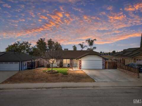 1006 Orange Petal Street, Bakersfield, CA 93306