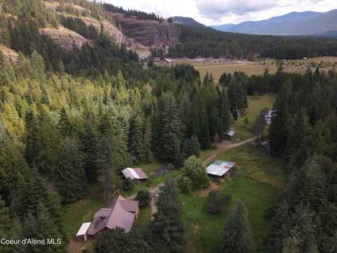 172 Kestrel Ln, Clark Fork, ID 83811