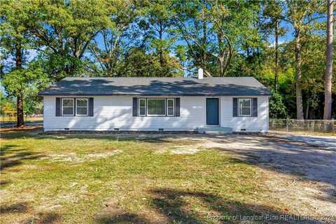 208 Carolina Street, Maxton, NC 28364