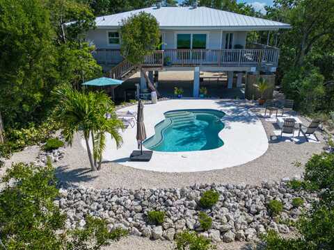 27984 Barton Avenue, Little Torch Key, FL 33042