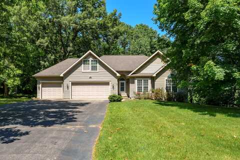 8816 Hathaway Road, Kalamazoo, MI 49009